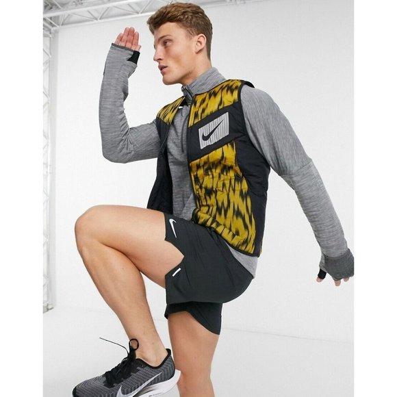 Nike CU6058-010 AeroLayer Wild Run Reversible  Gilet Vest Black/Yellow ( L ) - Picture 3 of 3